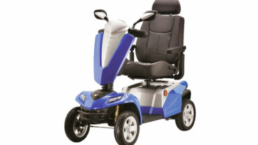 Seniorenmobil der Marke kymco, Modell maxxer in der Farbe blau, Höchstgeschwindigkeit 20 km/h