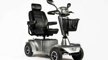 Senioren Elektromobil Rona in der Farbe silber